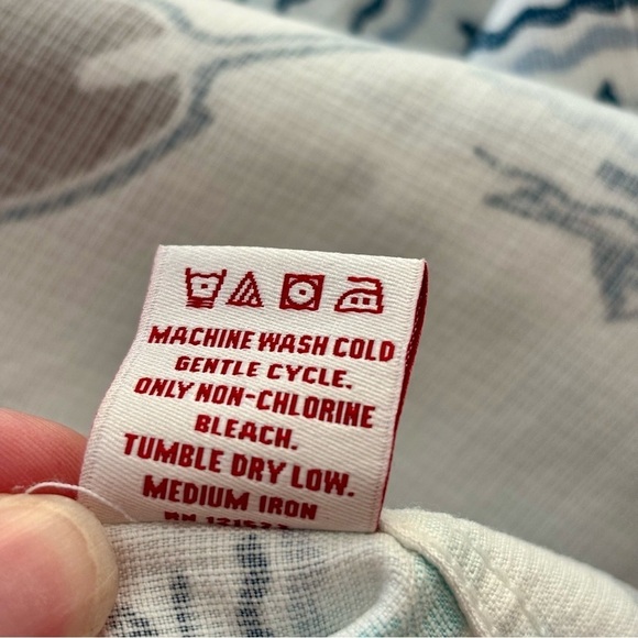 Kahala Aloha Hawaiian Button Front Printed Shirt Volcano Boat Men’s Large - Picture 7 of 7